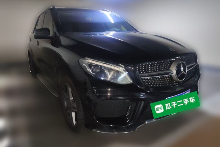 Used Mercedes-Benz GLE 2018 GLE 400 4MATIC Exclusive Edition Front Right 45 Deg