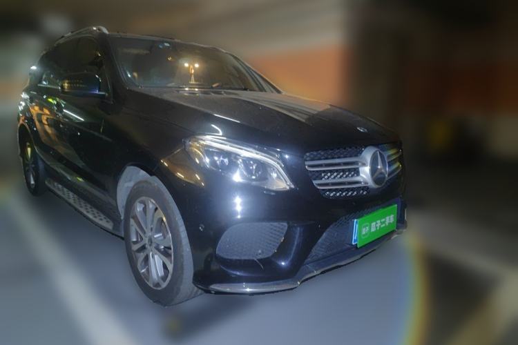 Used Mercedes-Benz GLE 2018 GLE 320 4MATIC Dynamic Edition Collector's Edition Front Right 45 Deg
