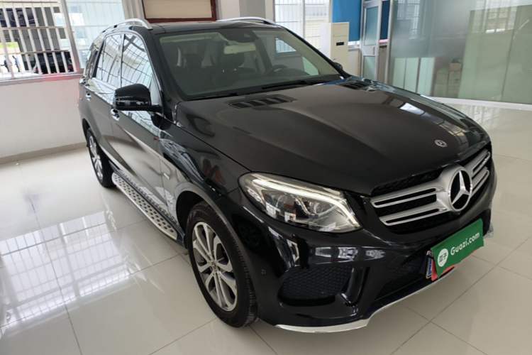 Used Mercedes-Benz GLE 2018 GLE 320 4MATIC Dynamic Edition Collector's Edition Front Right 45 Deg