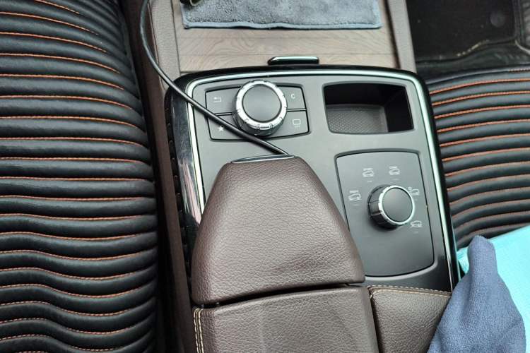 Used Mercedes-Benz GLE 2018 GLE 320 4MATIC Dynamic Edition Collector's Edition Gear Lever