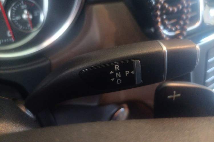 Used Mercedes-Benz GLE 2018 GLE 400 4MATIC Exclusive Edition Gear Lever