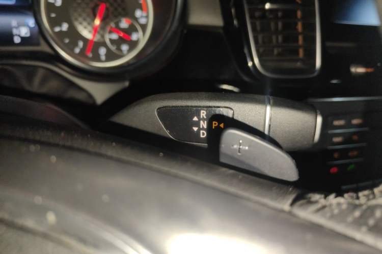 Used Mercedes-Benz GLE  Gear Lever