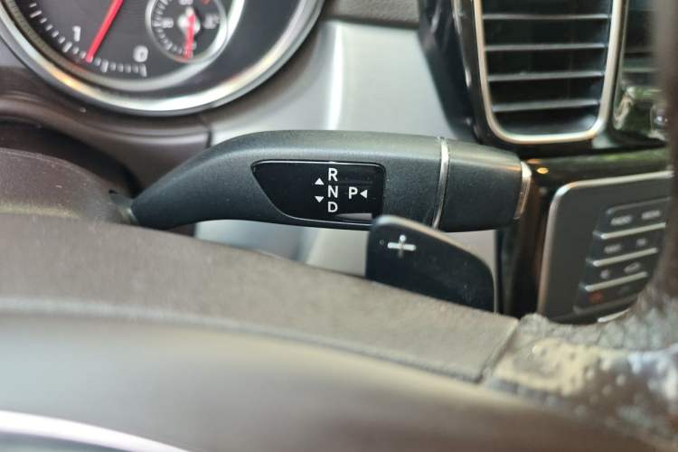 Used Mercedes-Benz GLE 2018 GLE 300 d 4MATIC Gear Lever