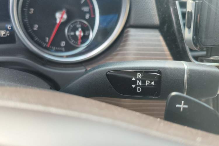 Used Mercedes-Benz GLE 2018 GLE 320 4MATIC Dynamic Edition Collector's Edition Gear Lever