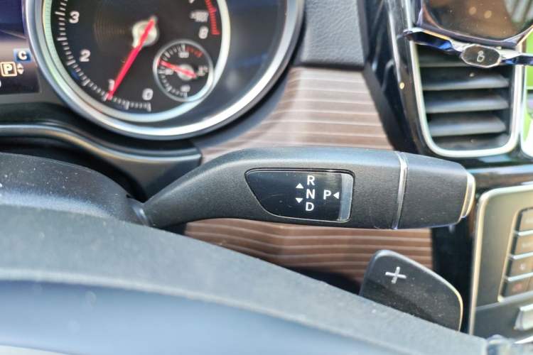 Used Mercedes-Benz GLE 2018 GLE 320 4MATIC Dynamic Edition Collector's Edition Gear Lever