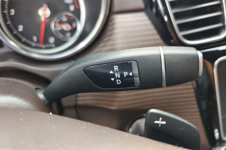 Used Mercedes-Benz GLE 2018 GLE 320 4MATIC Dynamic Edition Collector's Edition Gear Lever