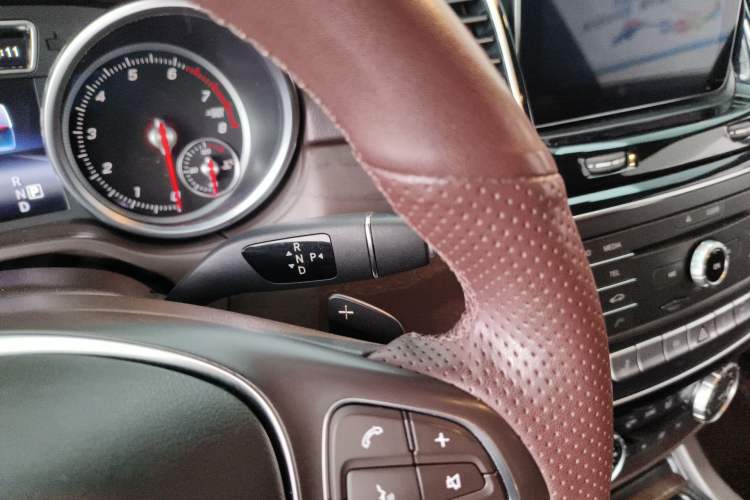 Used Mercedes-Benz GLE 2018 GLE 400 4MATIC Exclusive Edition Gear Lever