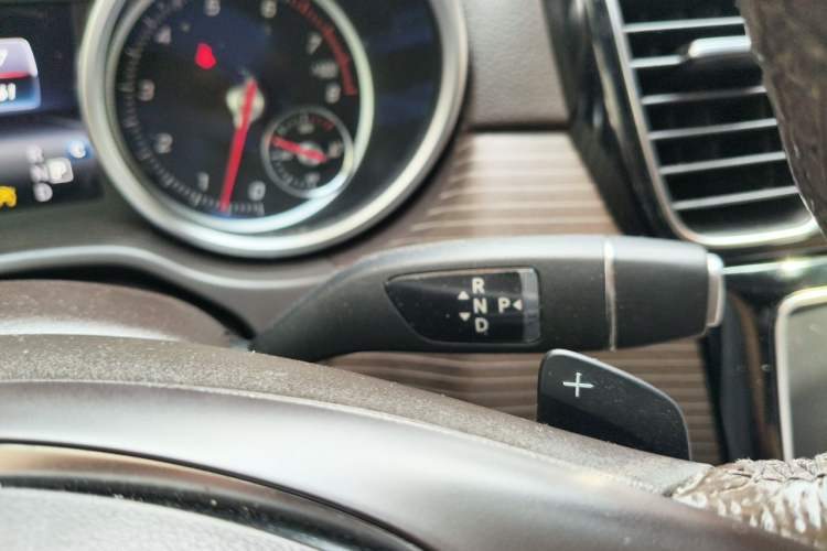 Used Mercedes-Benz GLE 2018 GLE 320 4MATIC Dynamic Edition Collector's Edition Gear Lever