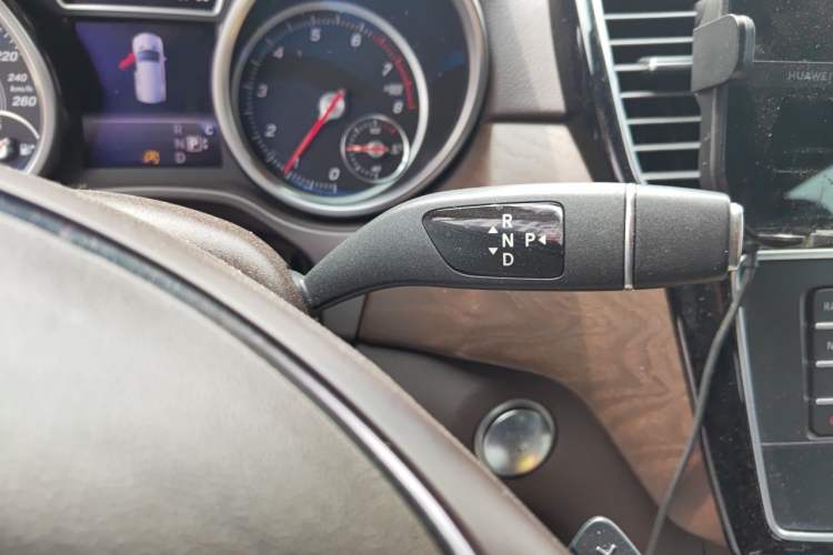 Used Mercedes-Benz GLE 2018 GLE 320 4MATIC Dynamic Edition Collector's Edition Gear Lever