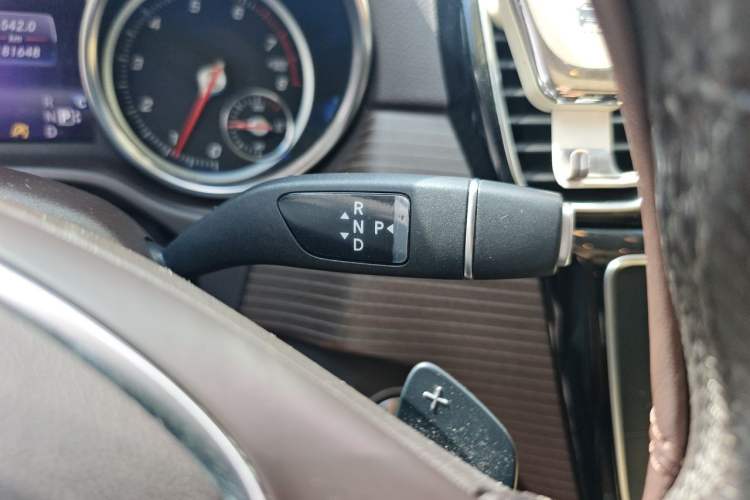Used Mercedes-Benz GLE 2018 GLE 320 4MATIC Dynamic Edition Collector's Edition Gear Lever