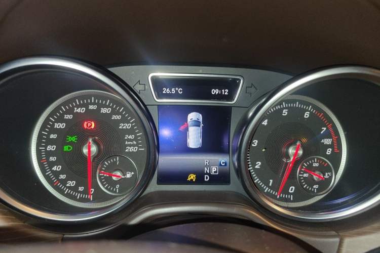 Used Mercedes-Benz GLE 2018 GLE 320 4MATIC Dynamic Edition Collector's Edition Instrument Cluster