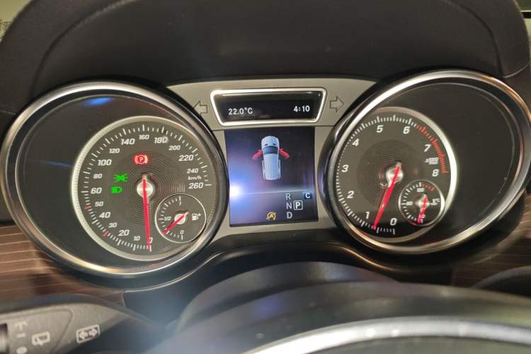 Used Mercedes-Benz GLE 2018 GLE 320 4MATIC Dynamic Edition Collector's Edition Instrument Cluster