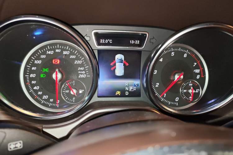 Used Mercedes-Benz GLE 2018 GLE 320 4MATIC Dynamic Edition Collector's Edition Instrument Cluster