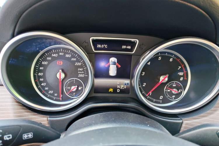 Used Mercedes-Benz GLE 2018 GLE 320 4MATIC Dynamic Edition Collector's Edition Instrument Cluster