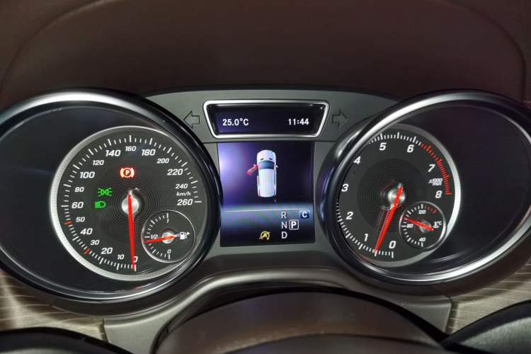Used Mercedes-Benz GLE 2018 GLE 320 4MATIC Dynamic Edition Collector's Edition Instrument Cluster