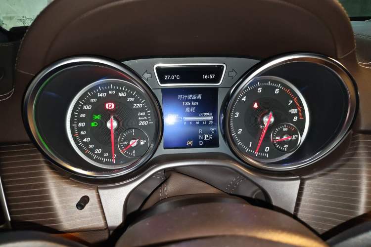 Used Mercedes-Benz GLE 2018 GLE 400 4MATIC Exclusive Edition Instrument Cluster