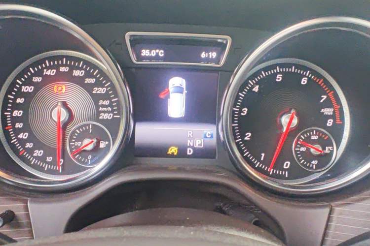 Used Mercedes-Benz GLE 2018 GLE 320 4MATIC Dynamic Edition Collector's Edition Instrument Cluster