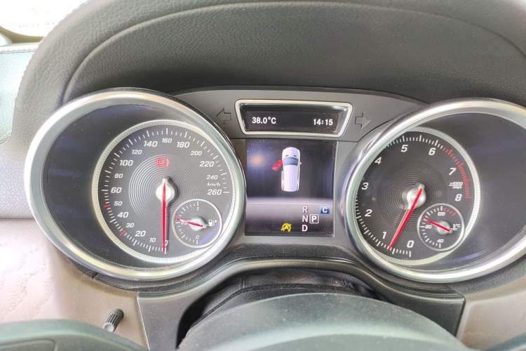 Used Mercedes-Benz GLE 2018 GLE 320 4MATIC Luxury Collection Edition Instrument Cluster