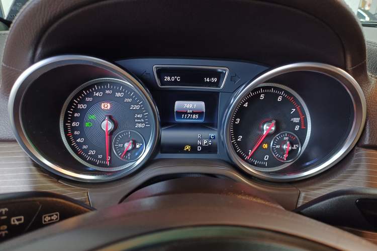 Used Mercedes-Benz GLE 2018 GLE 320 4MATIC Dynamic Edition Collector's Edition Instrument Cluster