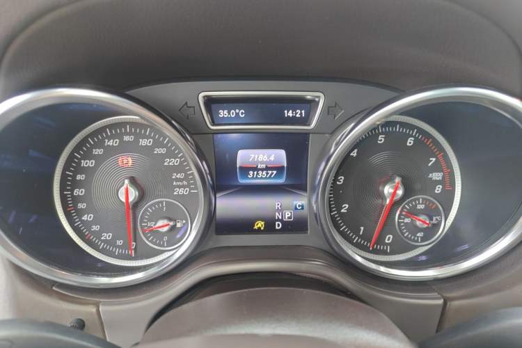 Used Mercedes-Benz GLE 2018 GLE 320 4MATIC Luxury Collection Edition Instrument Cluster