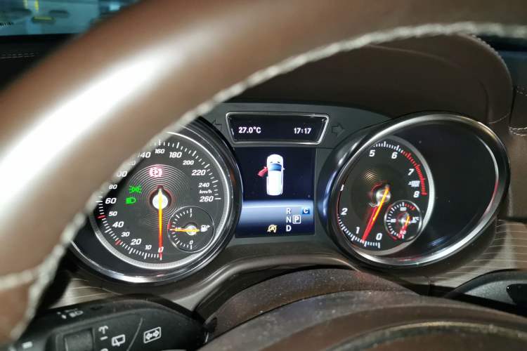 Used Mercedes-Benz GLE 2018 GLE 320 4MATIC Dynamic Edition Collector's Edition Instrument Cluster