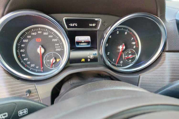 Used Mercedes-Benz GLE 2018 GLE 320 4MATIC Dynamic Edition Collector's Edition Instrument Cluster