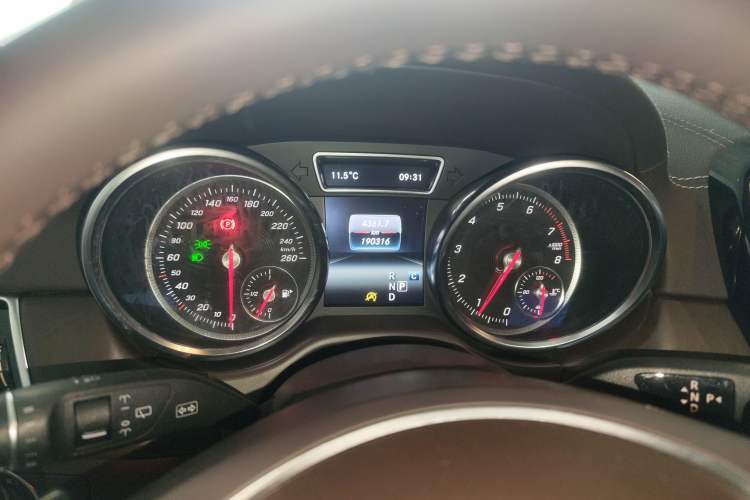 Used Mercedes-Benz GLE 2018 GLE 320 4MATIC Dynamic Edition Collector's Edition Instrument Cluster