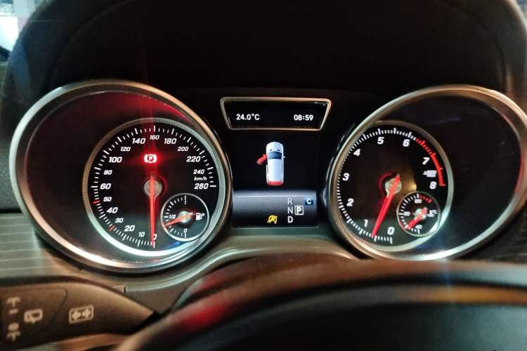 Used Mercedes-Benz GLE 2018 GLE 320 4MATIC Dynamic Edition Collector's Edition Instrument Cluster