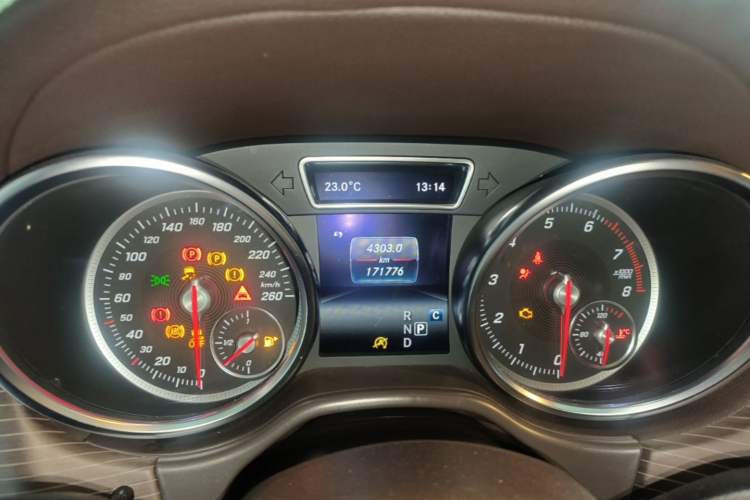 Used Mercedes-Benz GLE 2018 GLE 320 4MATIC Dynamic Edition Collector's Edition Instrument Cluster