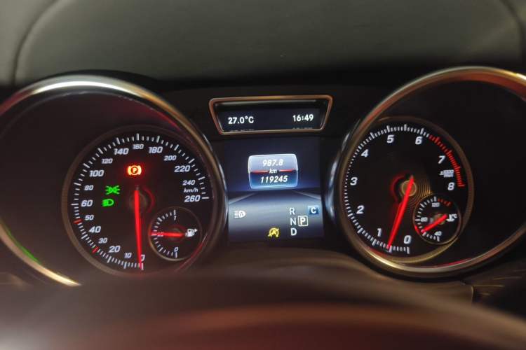 Used Mercedes-Benz GLE 2018 GLE 320 4MATIC Dynamic Edition Collector's Edition Instrument Cluster