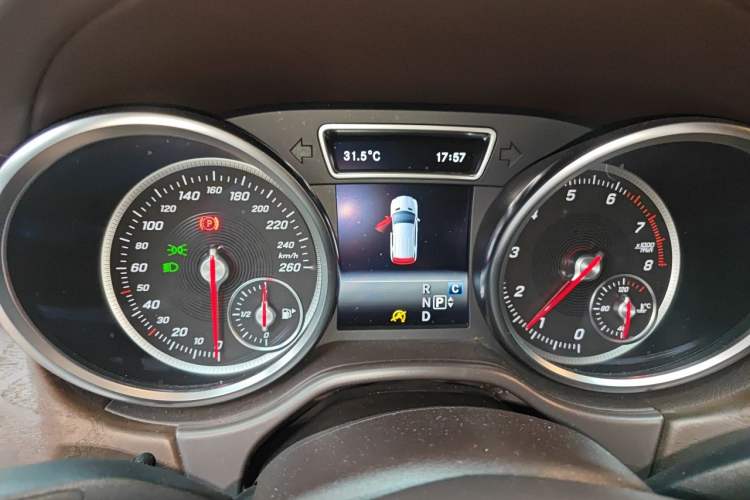 Used Mercedes-Benz GLE  Instrument Cluster