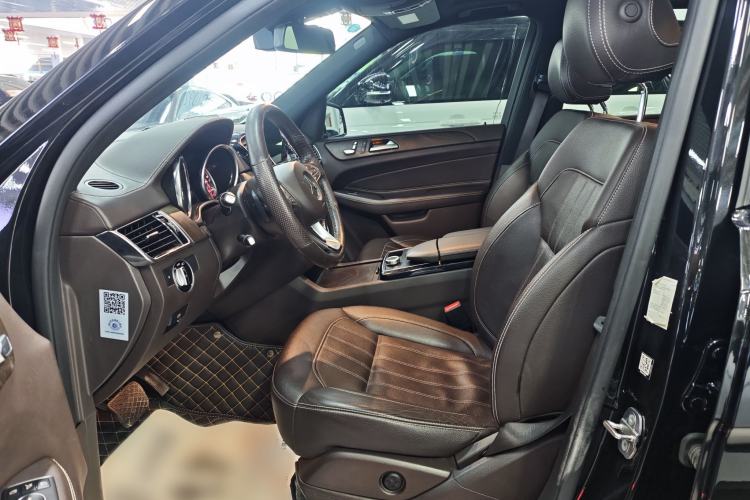 Used Mercedes-Benz GLE 2018 GLE 320 4MATIC Dynamic Edition Collector's Edition Interior 4