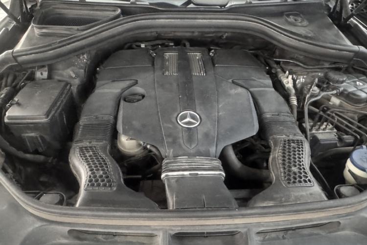 Used Mercedes-Benz GLE 2018 GLE 320 4MATIC Luxury Collection Edition Interior 5