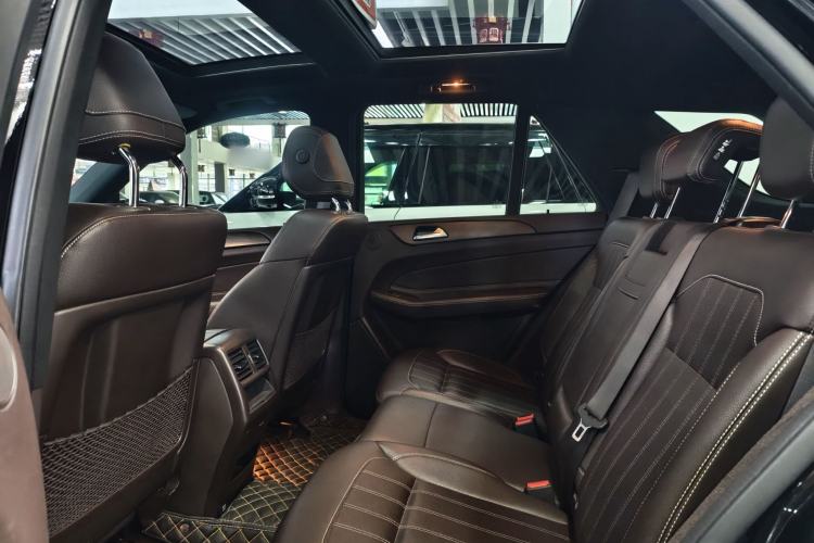 Used Mercedes-Benz GLE 2018 GLE 320 4MATIC Dynamic Edition Collector's Edition Interior 7