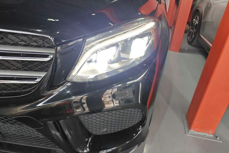 Used Mercedes-Benz GLE 2018 GLE 400 4MATIC Exclusive Edition Left Front Headlight
