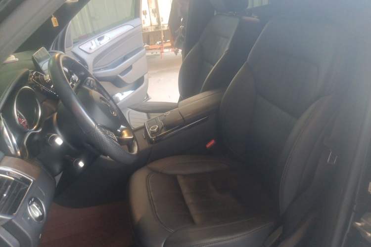 Used Mercedes-Benz GLE 2018 GLE 400 4MATIC Exclusive Edition Left Front Seat