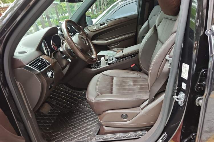 Used Mercedes-Benz GLE 2018 GLE 400 4MATIC Exclusive Edition Left Front Seat