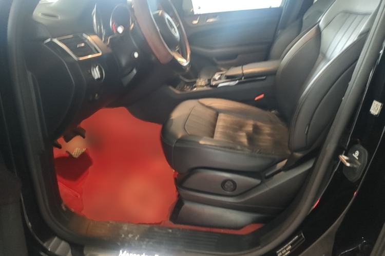 Used Mercedes-Benz GLE 2018 GLE 320 4MATIC Luxury Collection Edition Left Front Seat