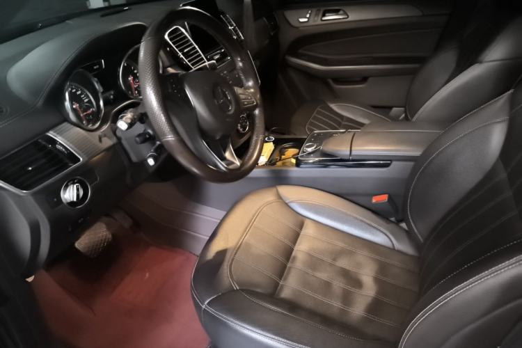 Used Mercedes-Benz GLE 2018 GLE 400 4MATIC Exclusive Edition Left Front Seat