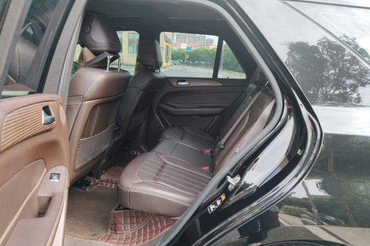 Used Mercedes-Benz GLE 2018 GLE 320 4MATIC Dynamic Edition Collector's Edition Left Rear Seat