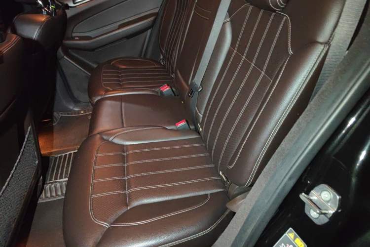Used Mercedes-Benz GLE 2018 GLE 320 4MATIC Dynamic Edition Collector's Edition Left Rear Seat