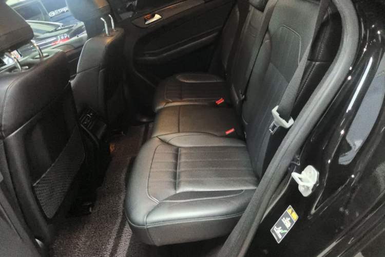 Used Mercedes-Benz GLE 2018 GLE 400 4MATIC Exclusive Edition Left Rear Seat