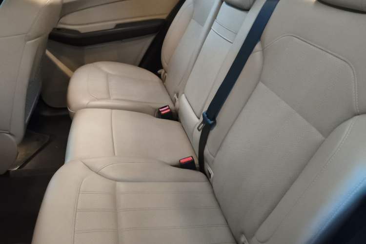 Used Mercedes-Benz GLE 2018 GLE 320 4MATIC Dynamic Edition Collector's Edition Left Rear Seat