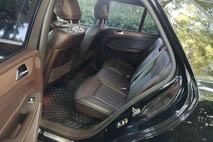 Used Mercedes-Benz GLE 2018 GLE 320 4MATIC Dynamic Edition Collector's Edition Left Rear Seat
