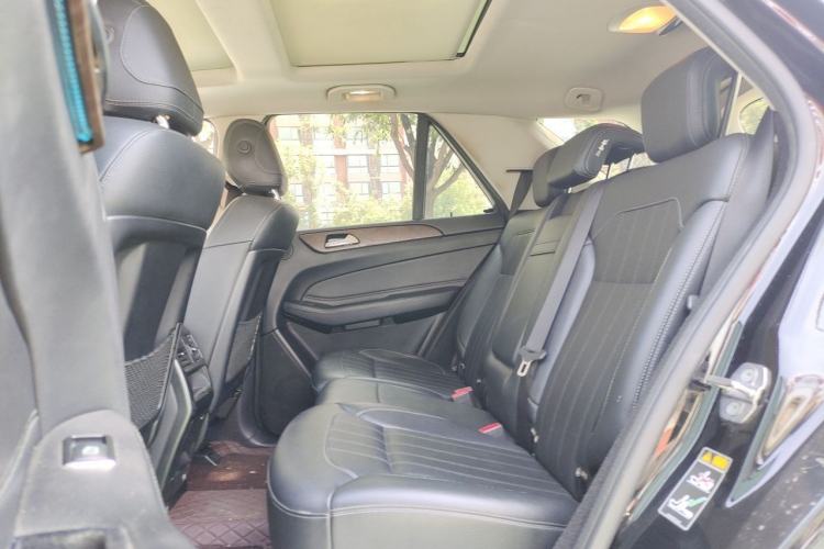 Used Mercedes-Benz GLE 2018 GLE 320 4MATIC Luxury Collection Edition Left Rear Seat