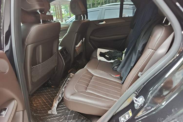 Used Mercedes-Benz GLE 2018 GLE 400 4MATIC Exclusive Edition Left Rear Seat