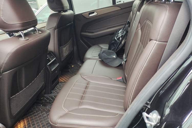 Used Mercedes-Benz GLE 2018 GLE 320 4MATIC Luxury Collection Edition Left Rear Seat