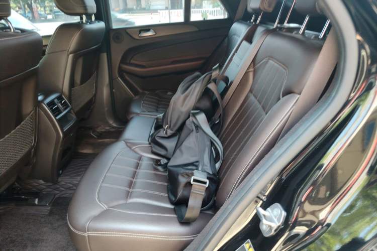 Used Mercedes-Benz GLE 2018 GLE 320 4MATIC Dynamic Edition Collector's Edition Left Rear Seat