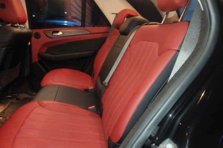 Used Mercedes-Benz GLE 2018 GLE 320 4MATIC Dynamic Edition Collector's Edition Left Rear Seat