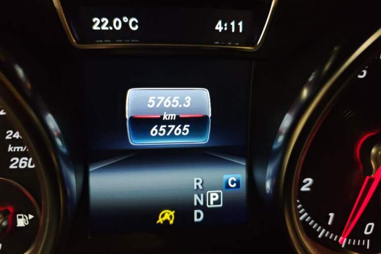Used Mercedes-Benz GLE 2018 GLE 320 4MATIC Dynamic Edition Collector's Edition Odometer Close Up